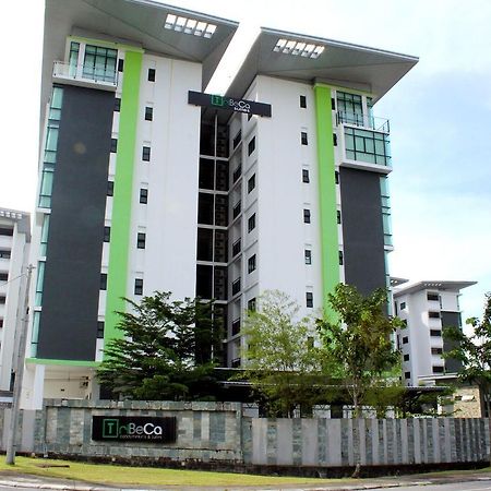 Tribeca Suites Kuching Eksteriør billede