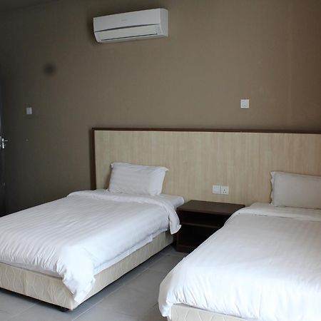 Tribeca Suites Kuching Eksteriør billede