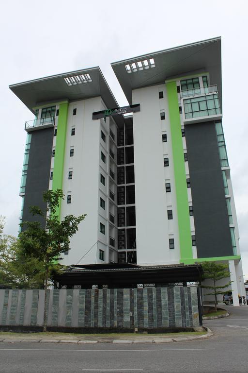 Tribeca Suites Kuching Eksteriør billede