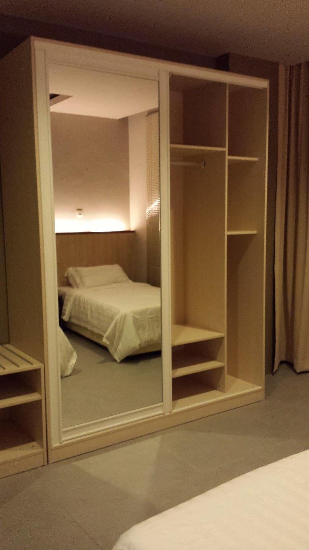 Tribeca Suites Kuching Eksteriør billede